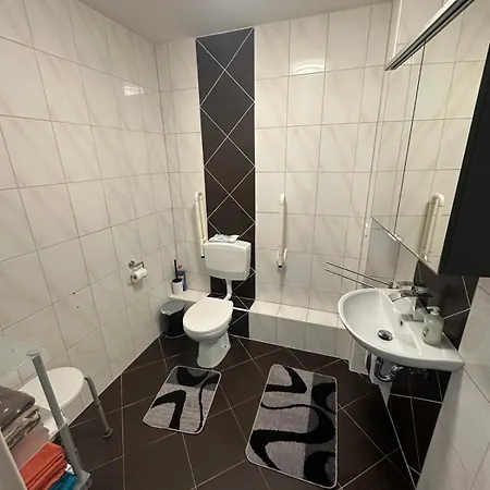 Overnight Jewel Apartment *